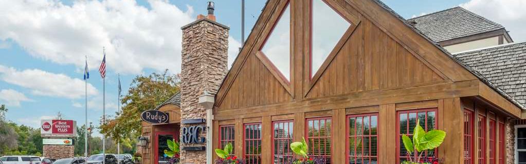 Best Western Plus White Bear Country Inn