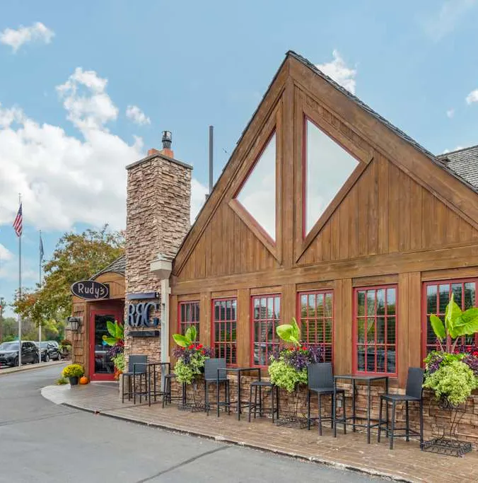 Best Western Plus White Bear Country Inn
