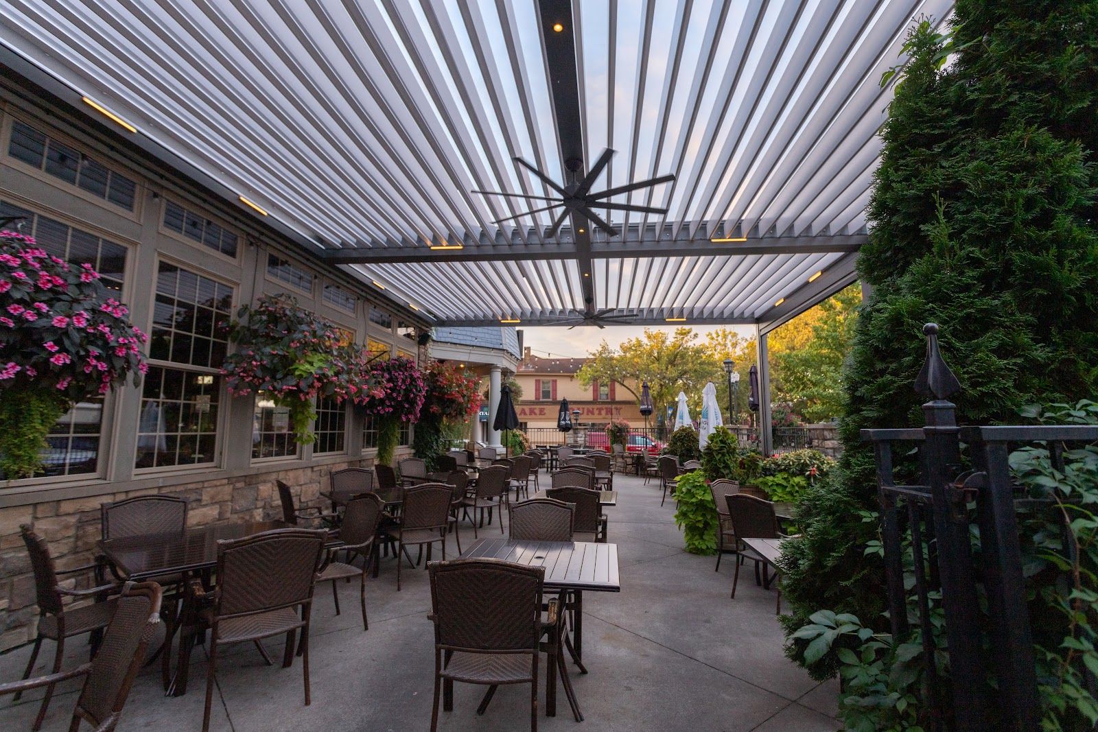 Manitou Bar & Kitchen